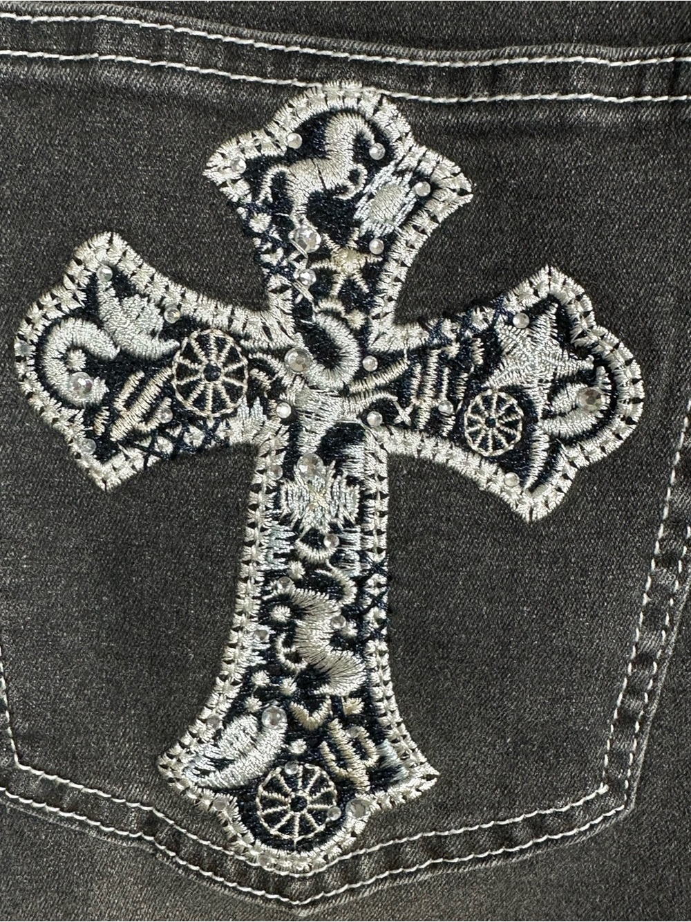 ROMWE Washed Jeans Size 4X Black Gray Embellished Cross Back Pockets - Picture 5 of 12